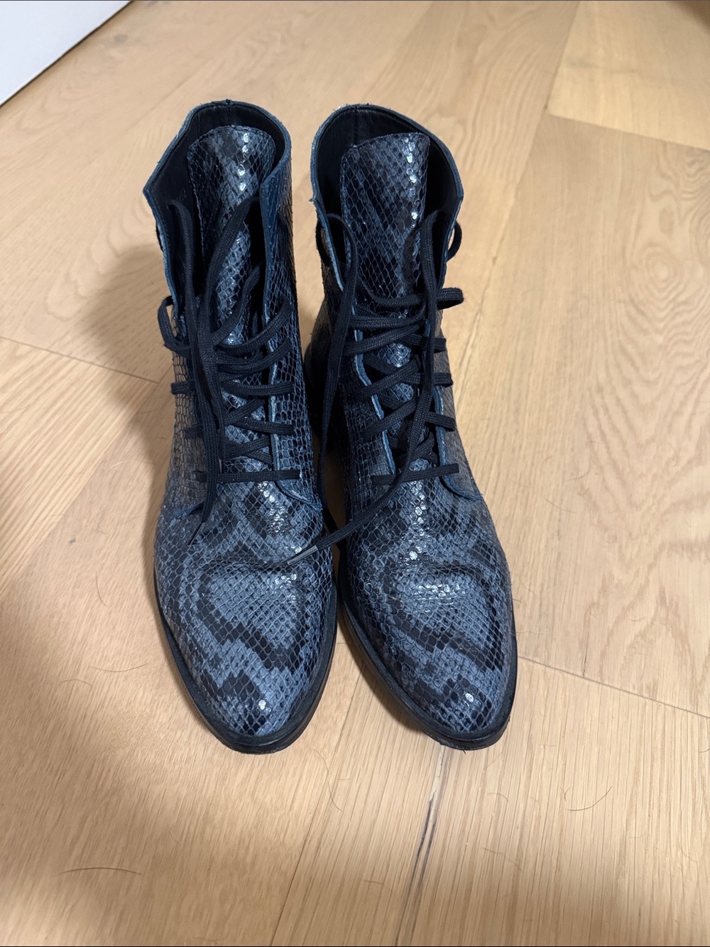 Frēda Salvador Black Snake-Texture Lace-Up Boots